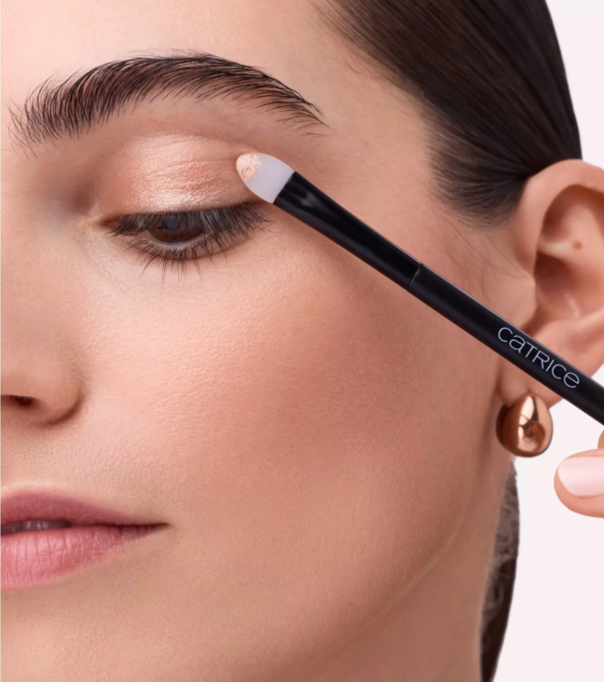 Catrice - Pincel de sombra de olhos de ponta dupla Effect Eyeshadow