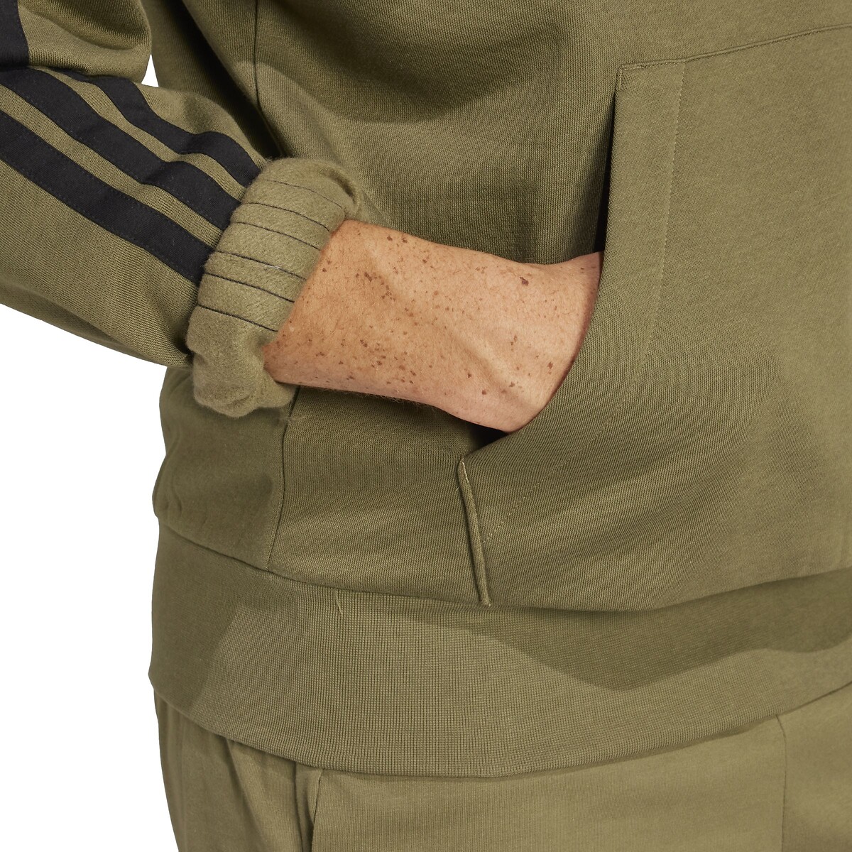 ADIDAS ROUPAS ESPORTIVAS<br>Moletom essencial com três listras