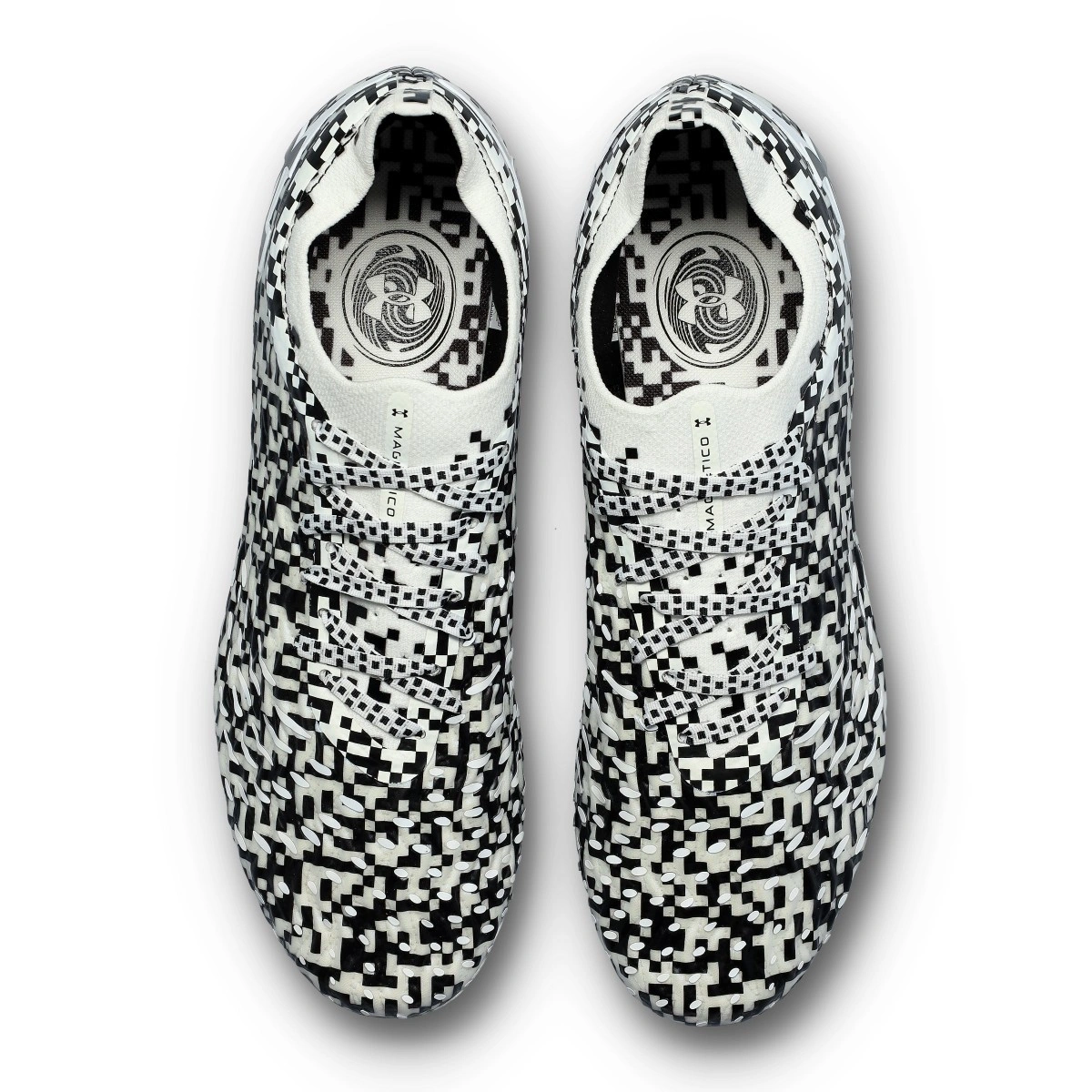 Chuteira Under Armour UA Magnetico Elite 5 FG