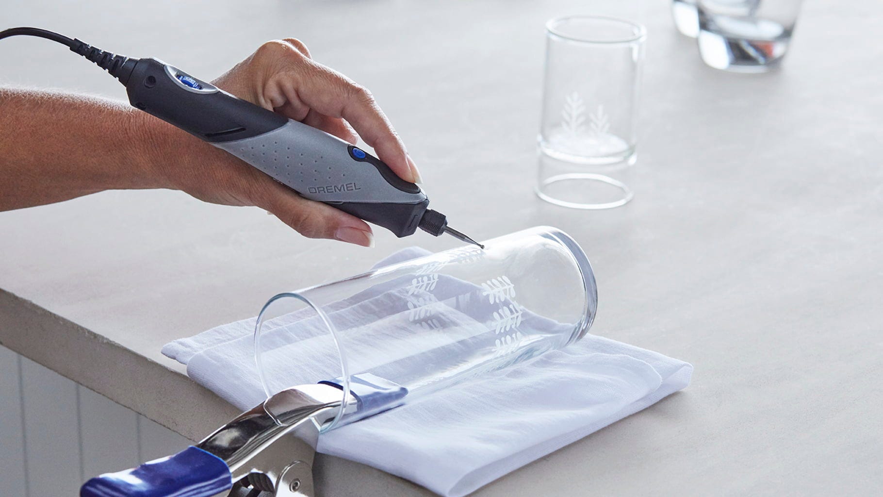 Dremel  Dremel Stylo+, 2050-15    Multifunktionswerkzeug für präzise Heimwerkerprojekte