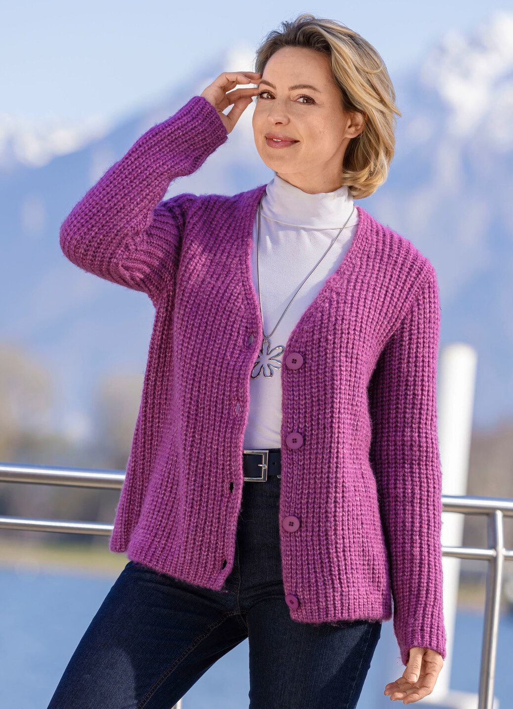Strickjacke in superflauschigem Grobstrick