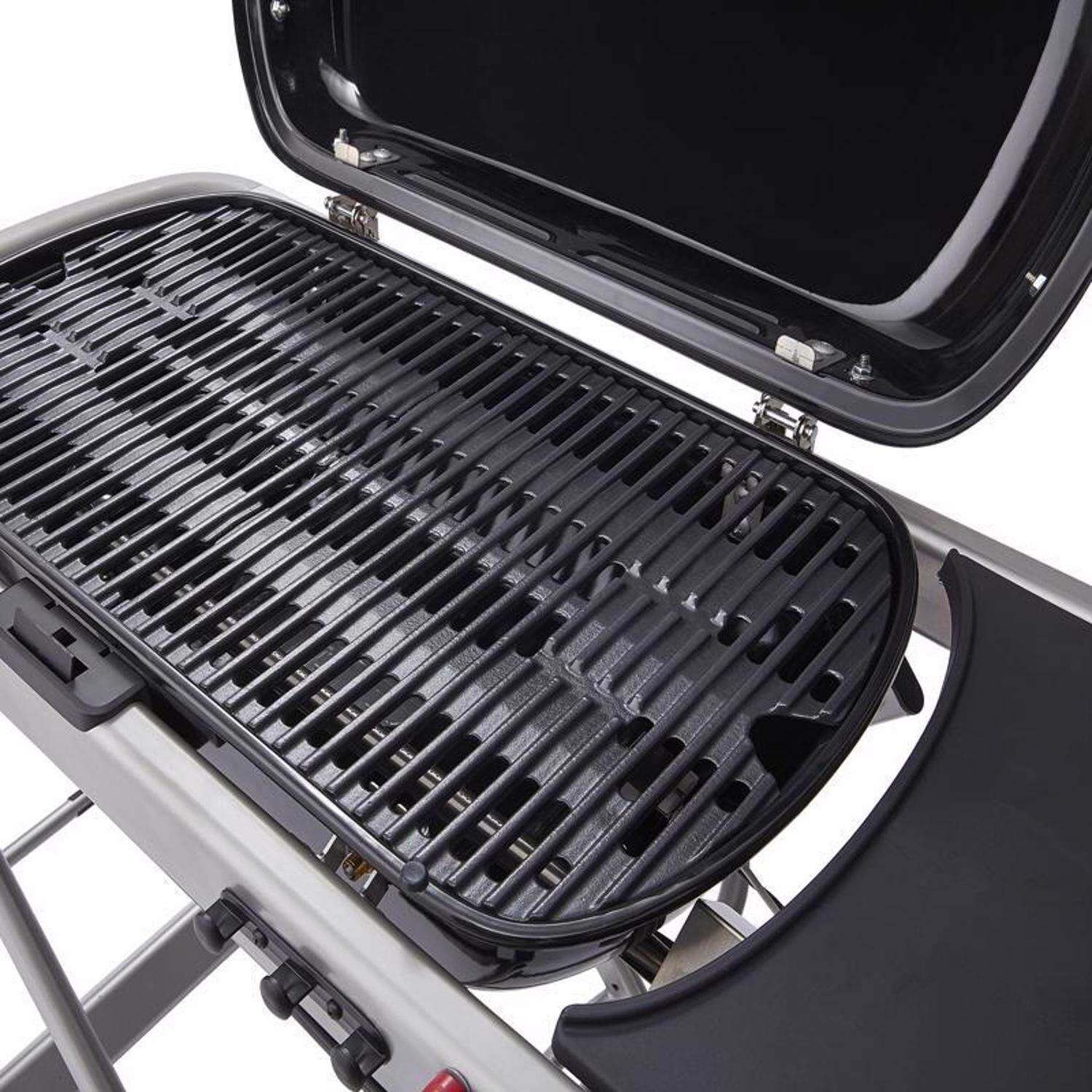 Churrasqueira portátil Weber Traveler com 1 queimador a gás propano líquido, preta.