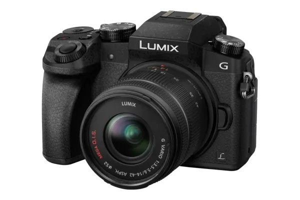 Panasonic Lumix G DMC-G70KA - Digitalkamera - spejlløst - 16.0 MP - Four Thirds - 4K / 25 fps - 3x optisk zoom 14-42 mm objektiv - Wi-Fi - sort
