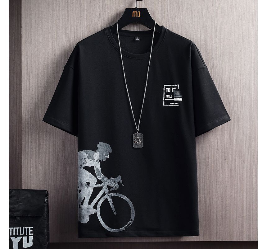 Acrius - T-shirt met korte mouwen, ronde hals en patroonprint met letters