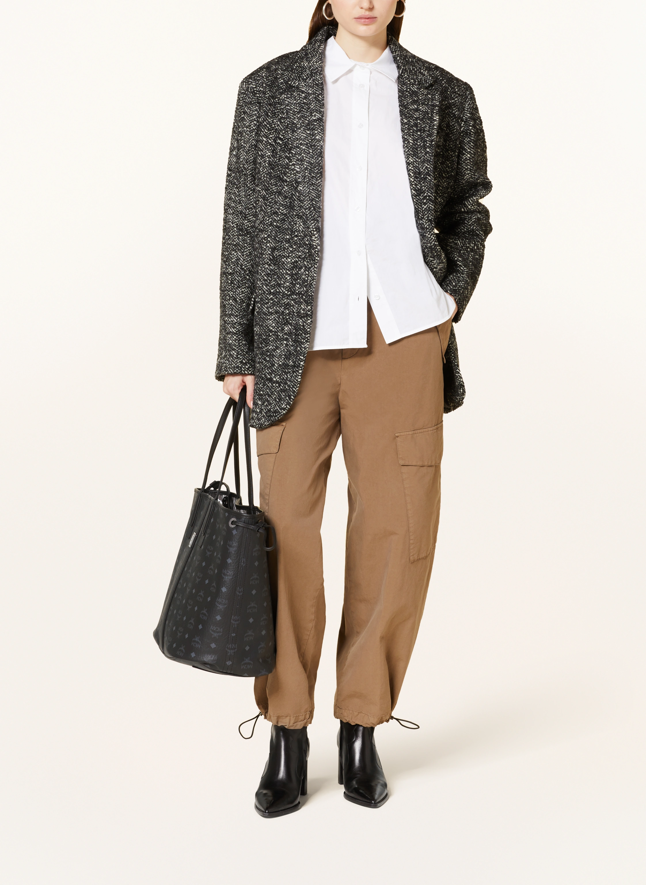 MCM Shopper LIZ VI um Wenden mit Pouch