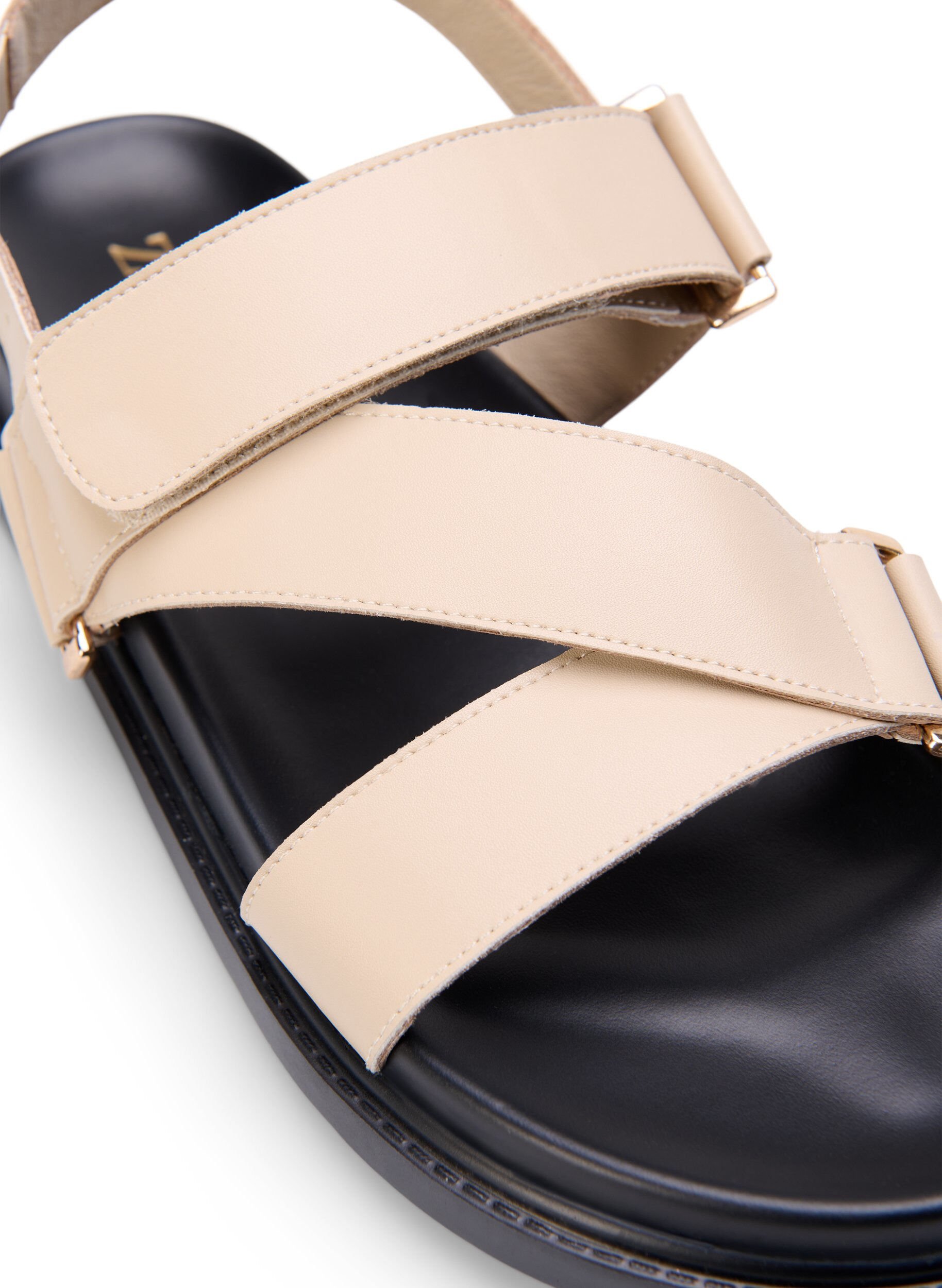 Wide fit - Lædersandal med justerbare stropper