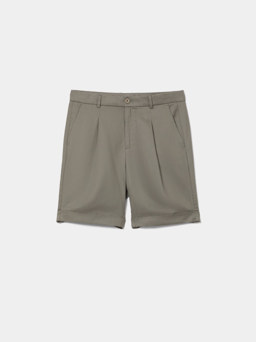Calções bermuda chino