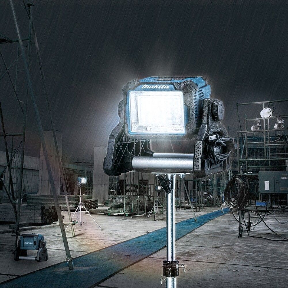 ARBEIDSLAMPE MAKITA LED 3000LM 18V UTEN BATTERI