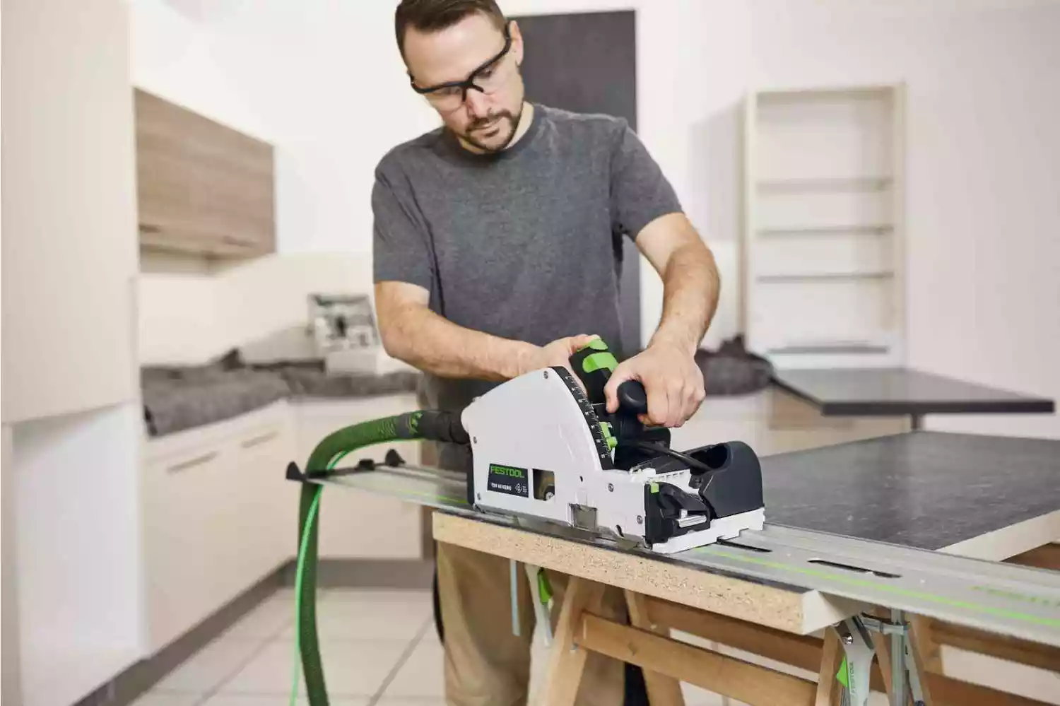 Festool TSV 60 KEBQ-Plus-FS Invalzaag met voorritsfunctie incl. geleiderail en cirkelzaagblad in systainer - 1500W
