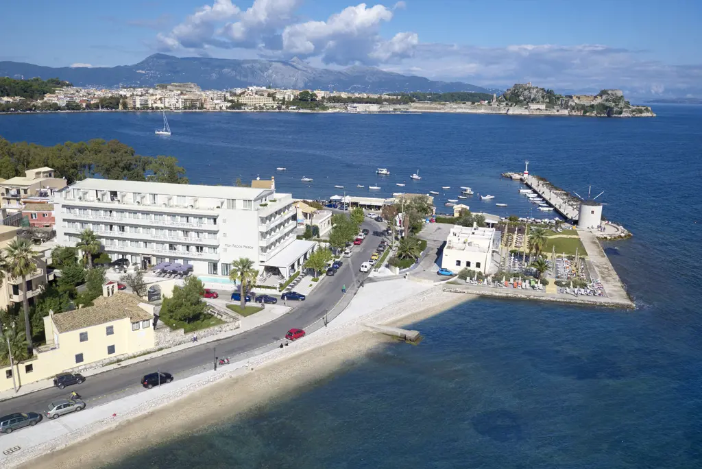 Mon Repos Palace Logies en ontbijt - Hotel