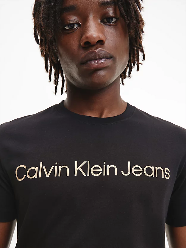 Camiseta slim fit com logo