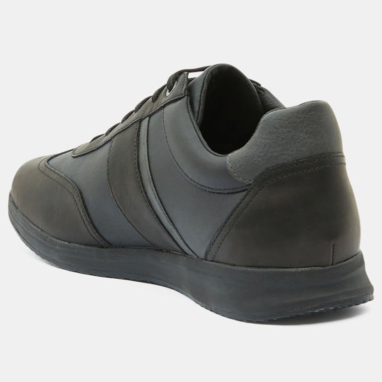 Geox Baskets en Cuir Avery noires