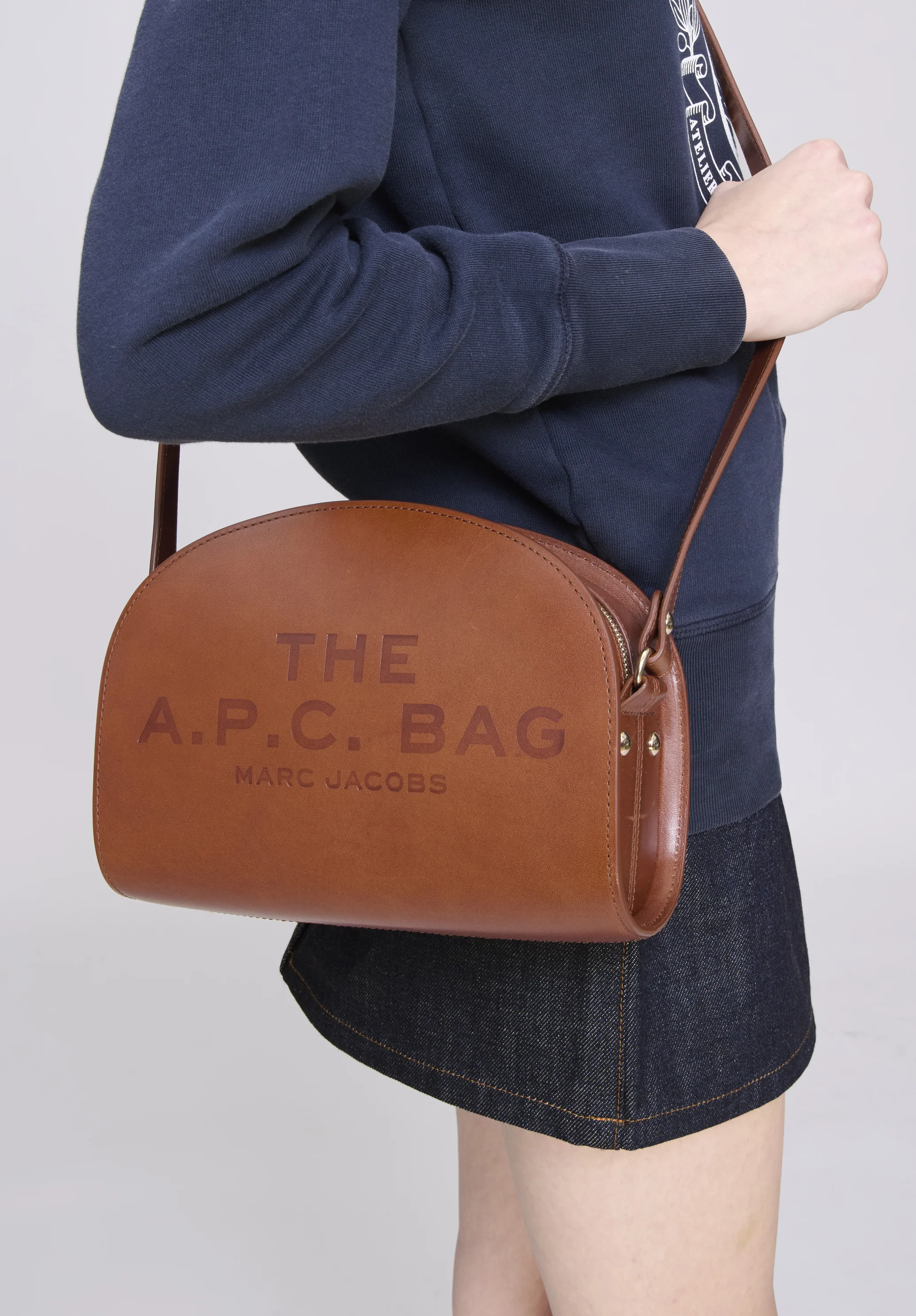 A.P.C. x Marc Jacobs. The A.P.C. Bag - Noisette