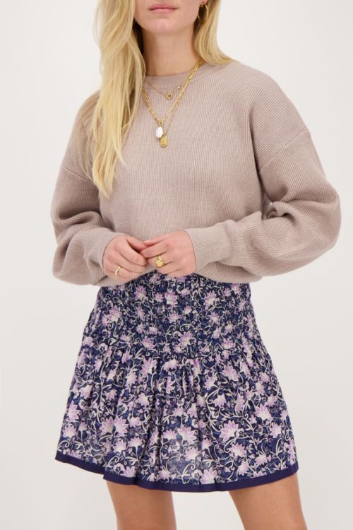 Blauw rokje met paarse bloemenprint