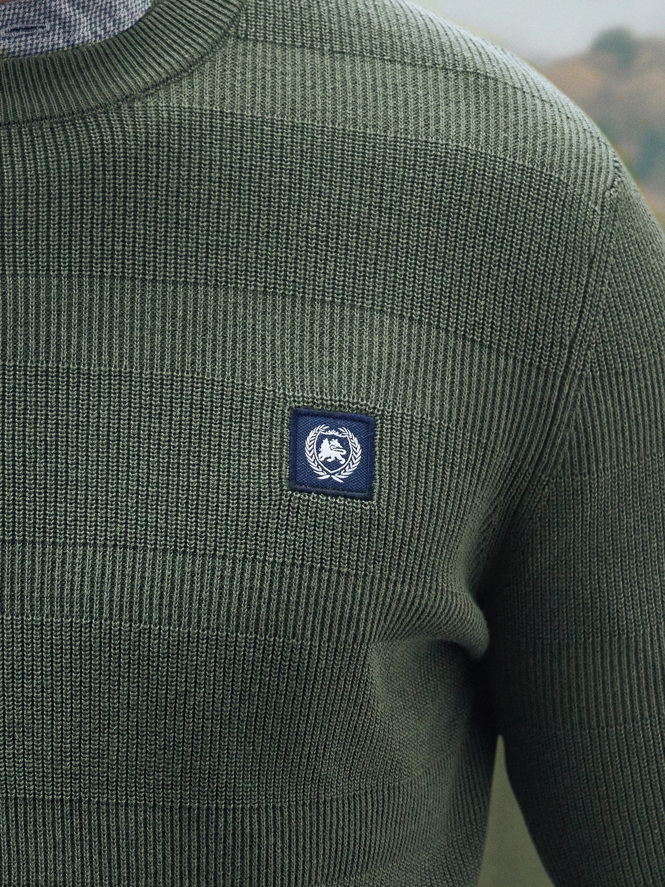 Strickpullover für Herren, tonal gestreift