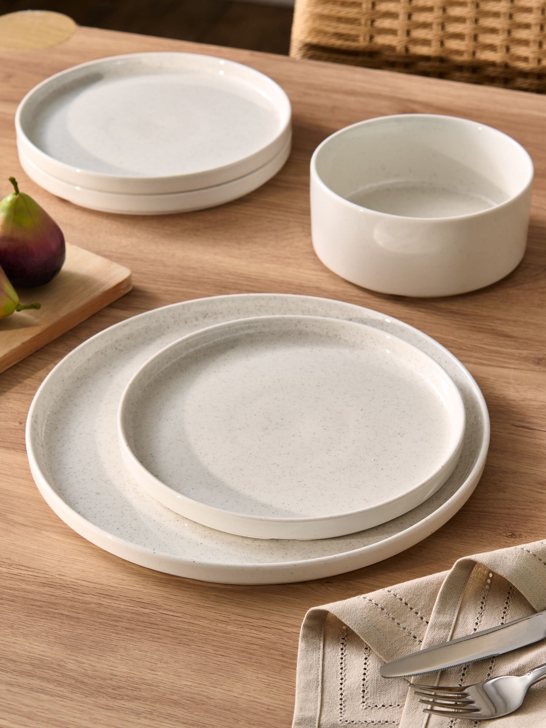 12 Piece Noah Dinner Set
