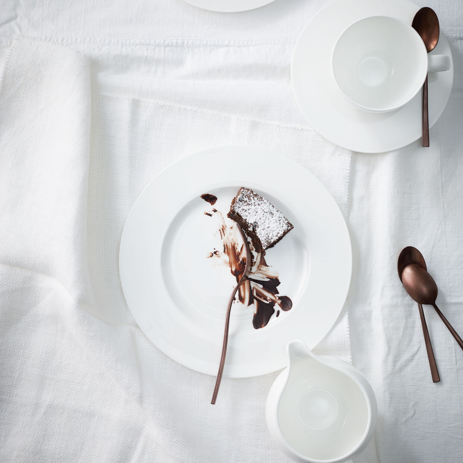 Brillance Bone China Weiss Frühstücksteller 23 cm Fahne