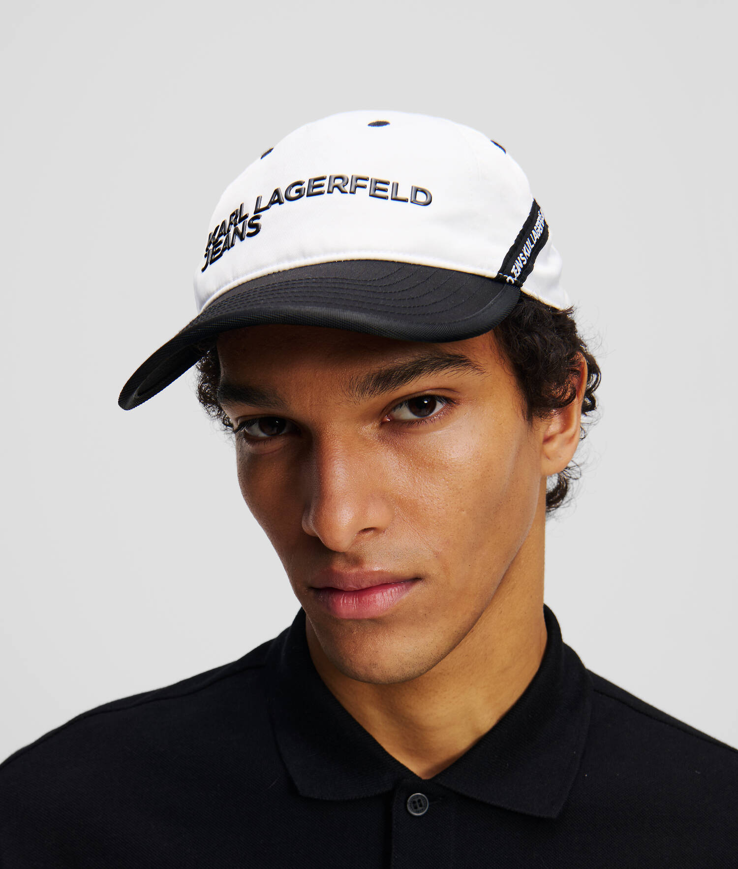 CASQUETTE AVEC BANDE EN NYLON - Blanc