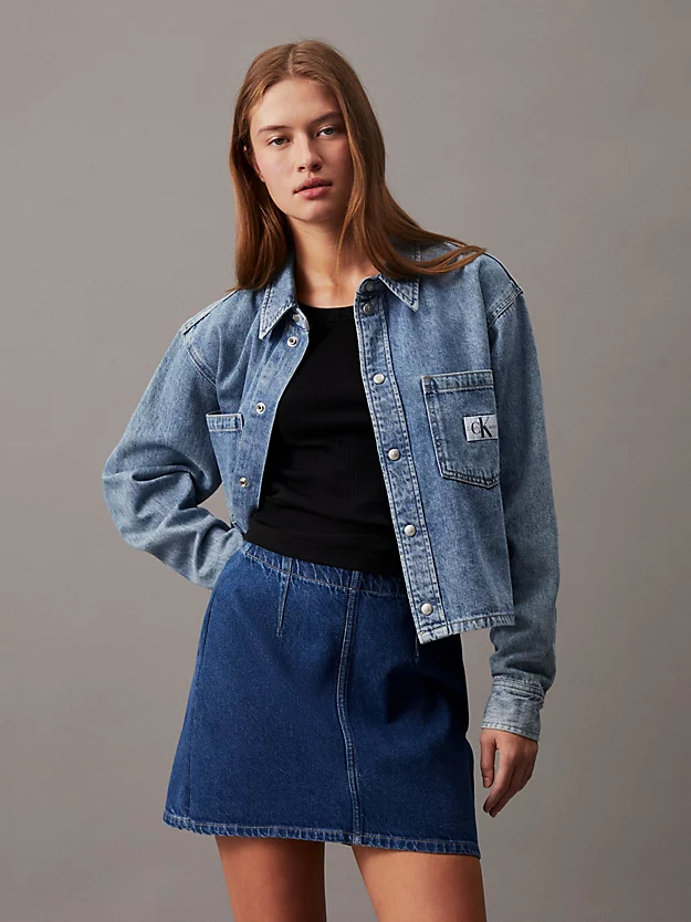 Camisa jeans cropped estilo pai
