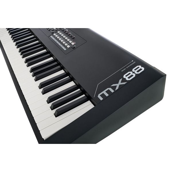 Yamaha MX88