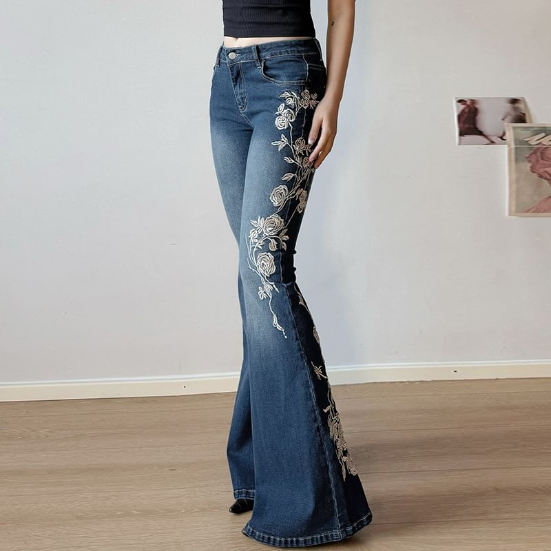 Sosana - Low Waist Washed Rose Borduursel Slim-Fit Boot-Cut Jeans