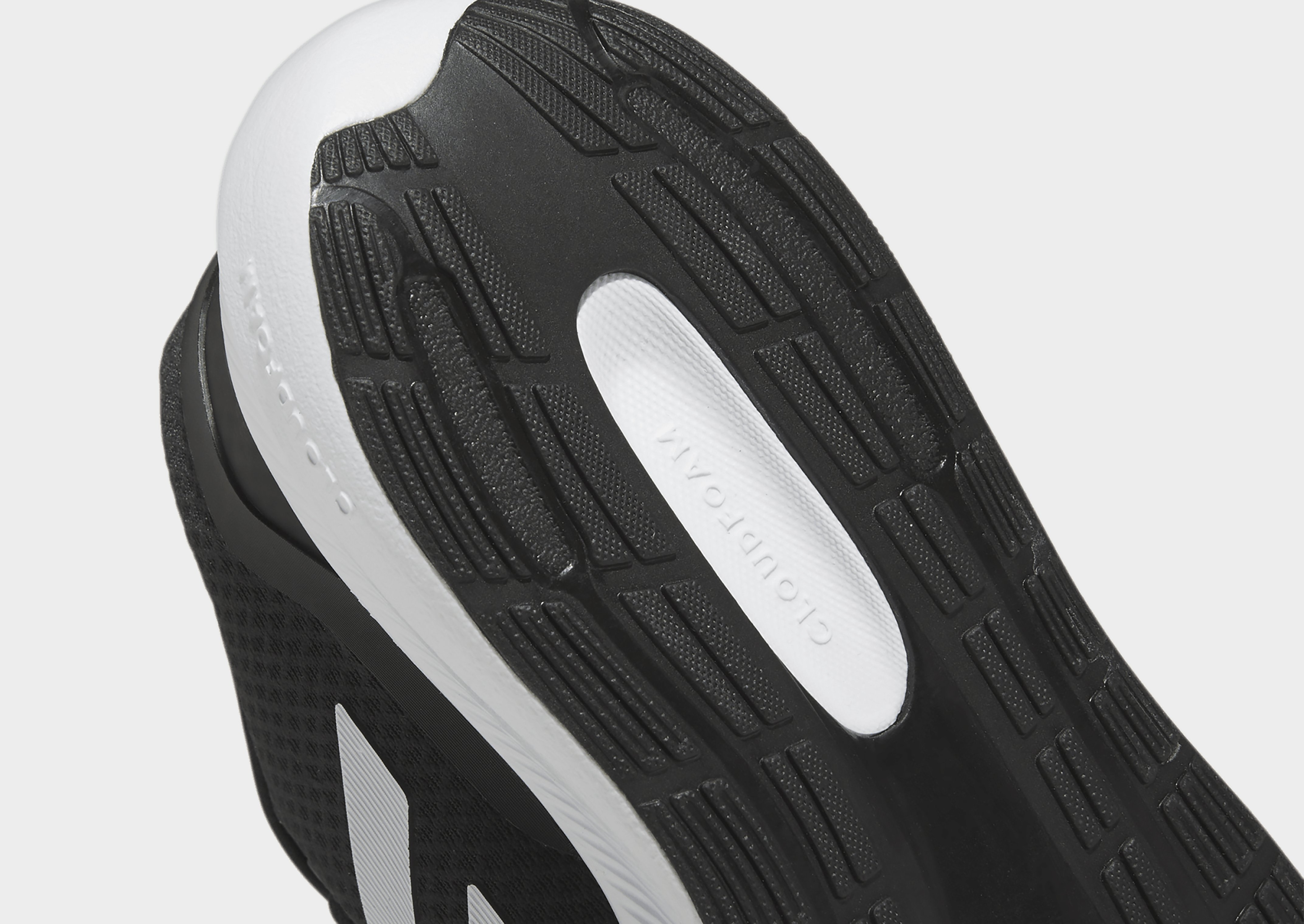 adidas Chaussure à lacets RunFalcon 3