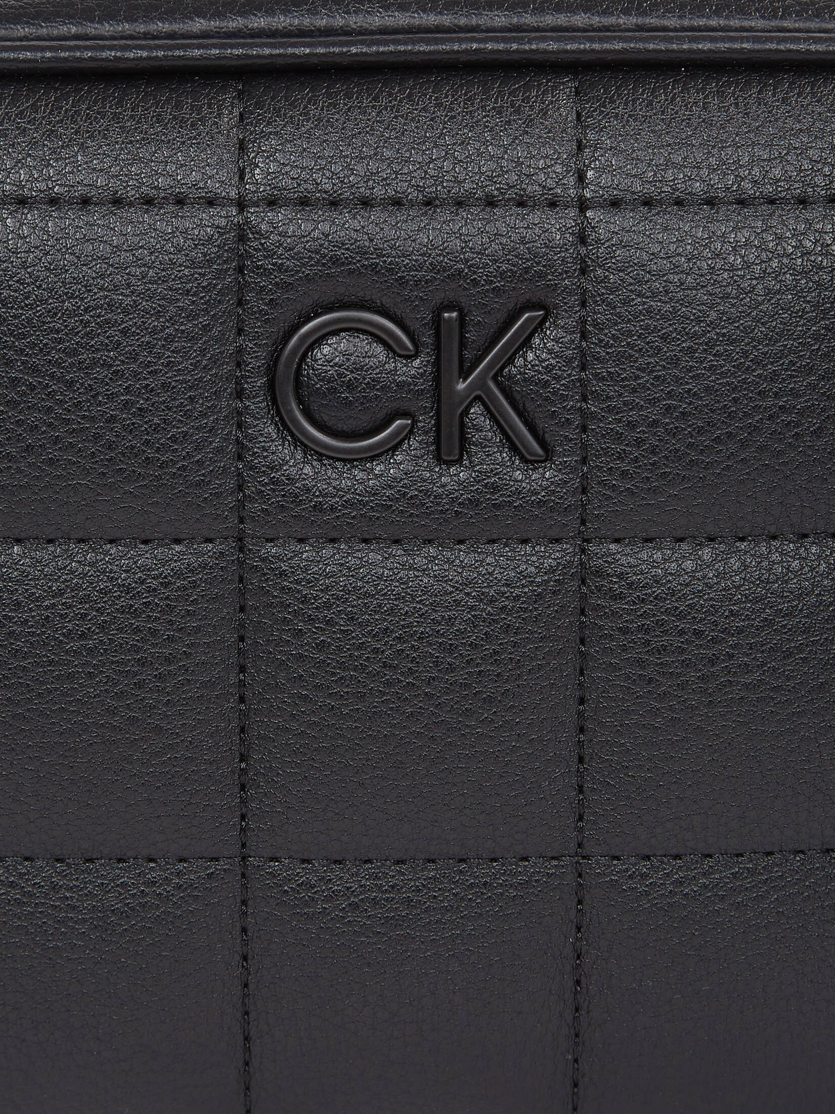 CALVIN KLEIN| Damen Kameratsche SQUARE