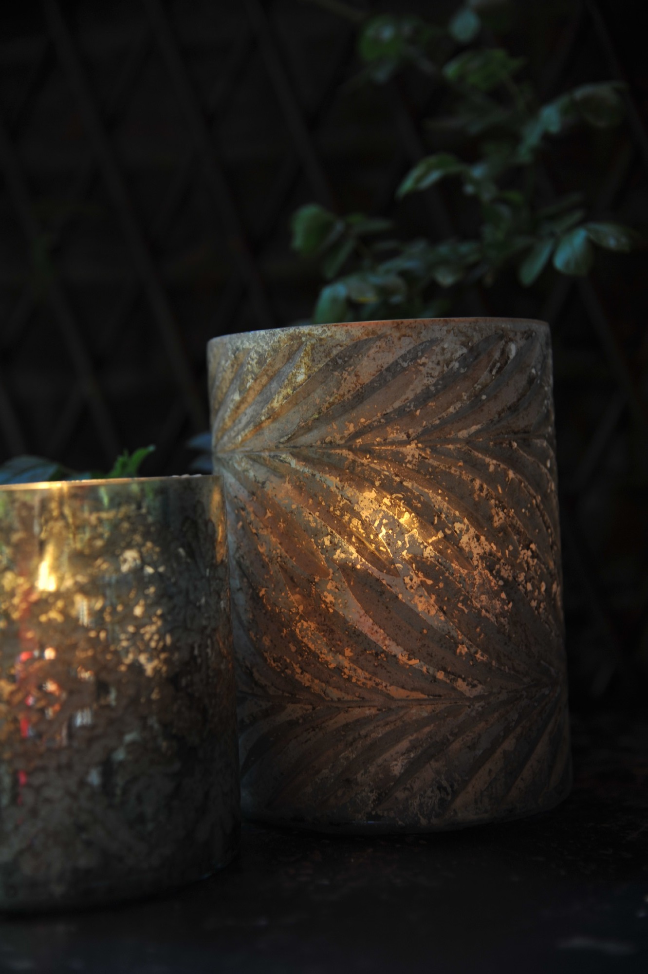 Windlicht 'Feder', antik silber, Ø 12 cm, H 16 cm von fischer's lagerhaus