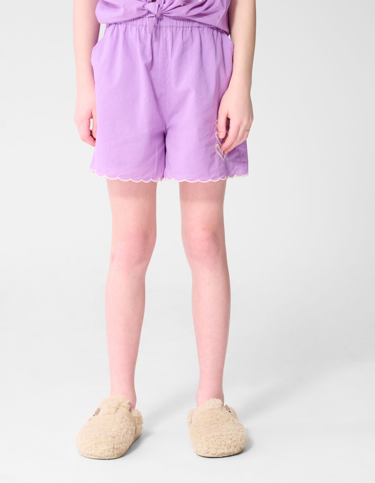 Heart Embroidery Short Paars
