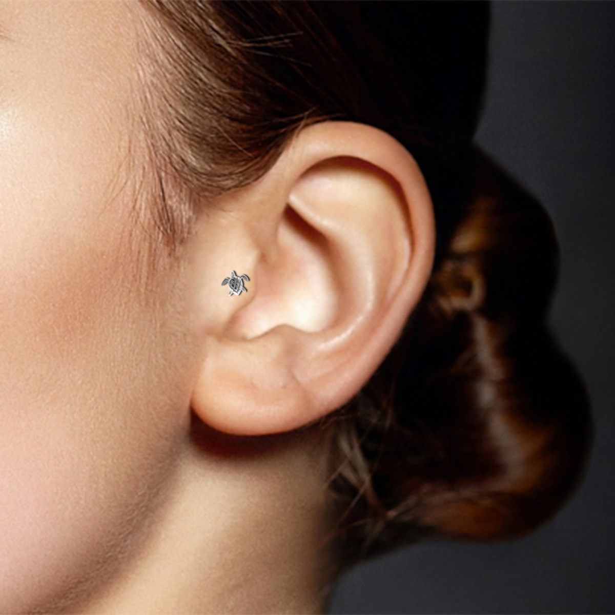 Piercing tragus tortue en or blanc