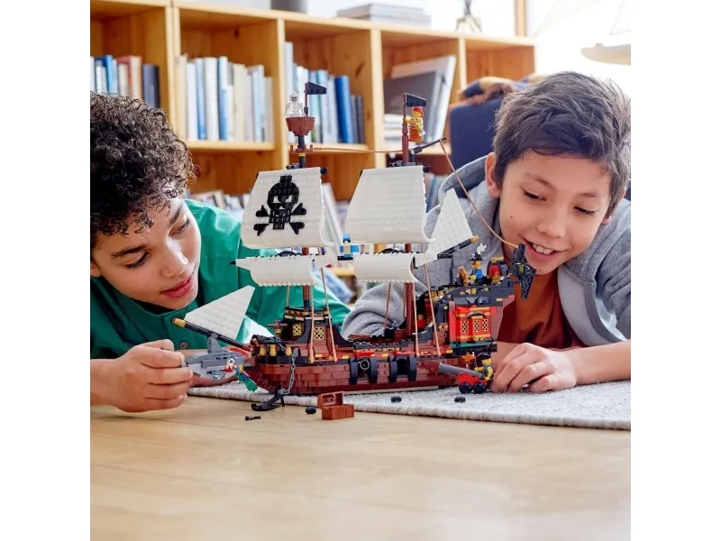 LEGO Creator 3-in-1 31109 Piratskib