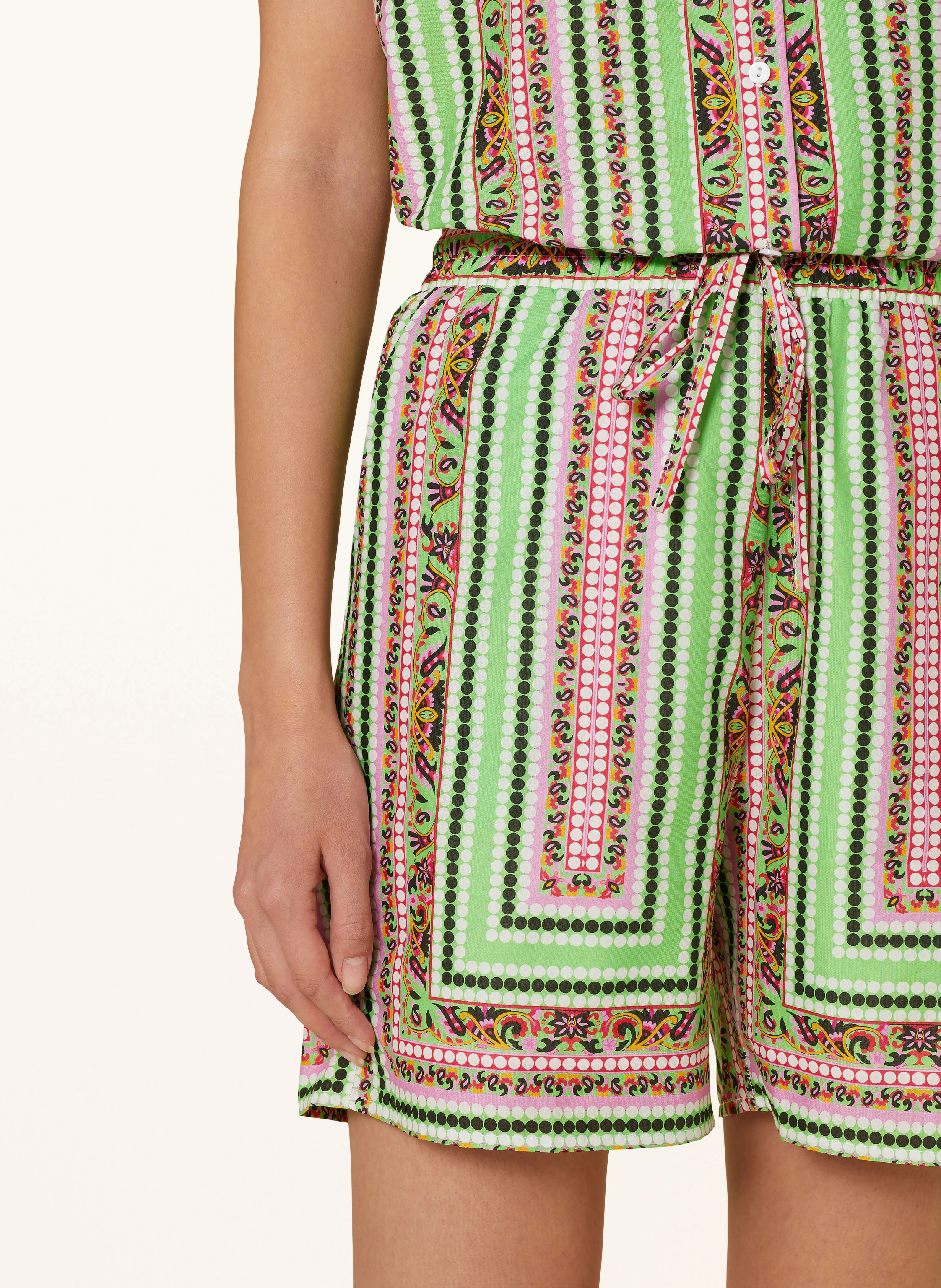 MRS & HUGS Shorts