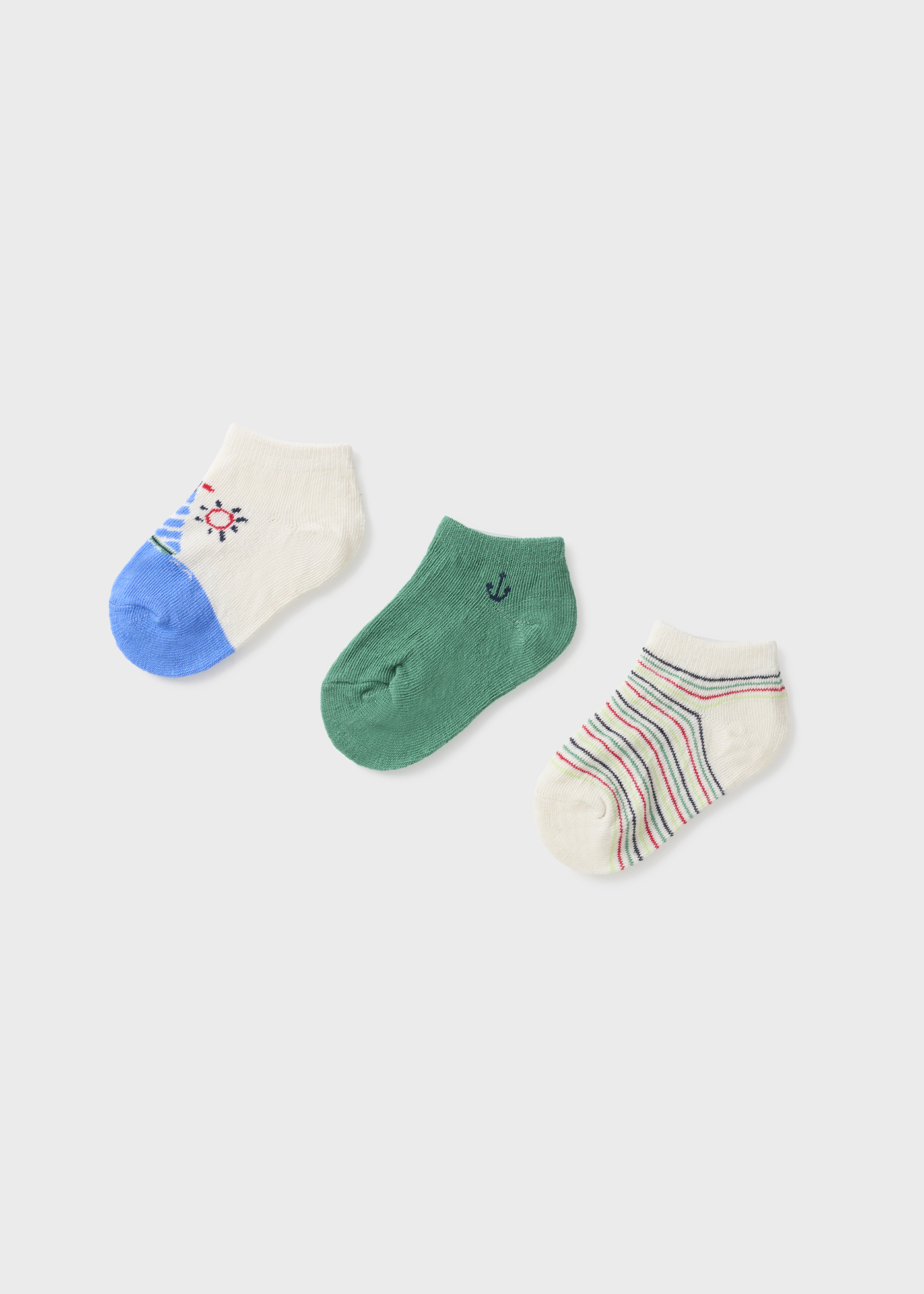 Pacote com 3 meias de bebê estampadas