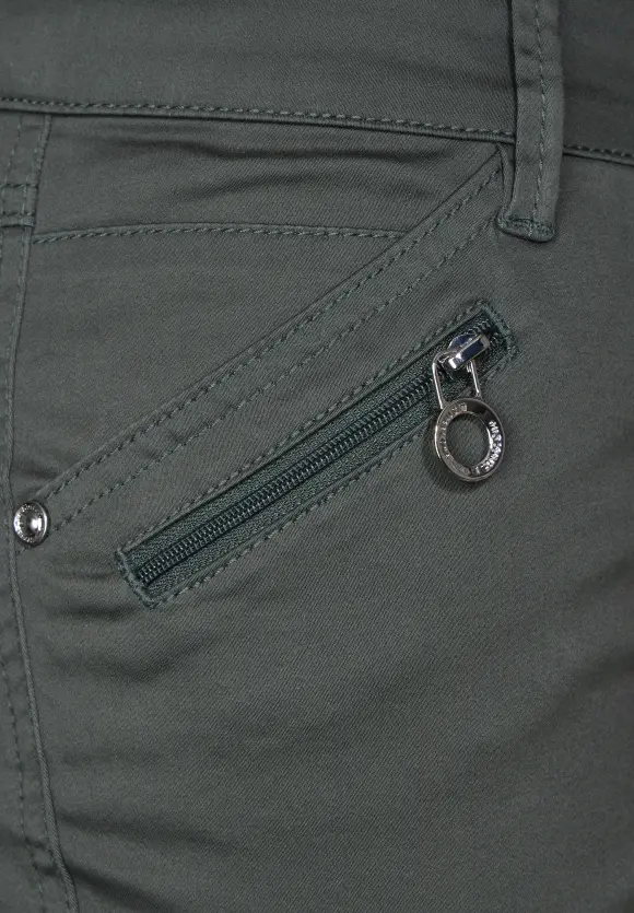 Casual Fit Hose - marshy green