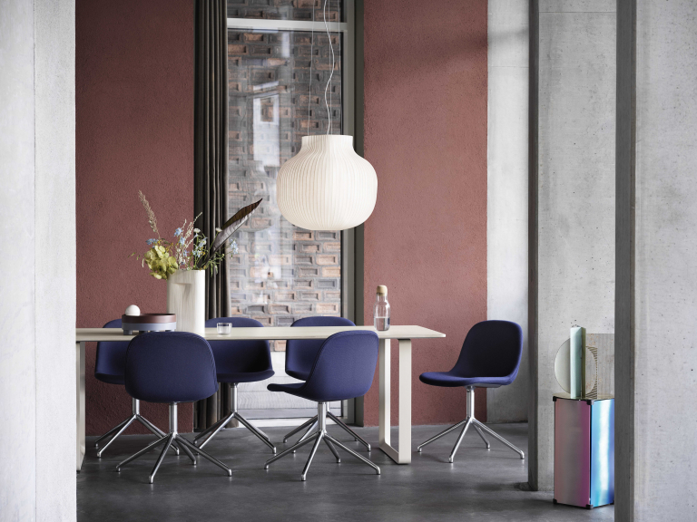 Muuto 70/70 Solid Oak tafel 295x108 wit