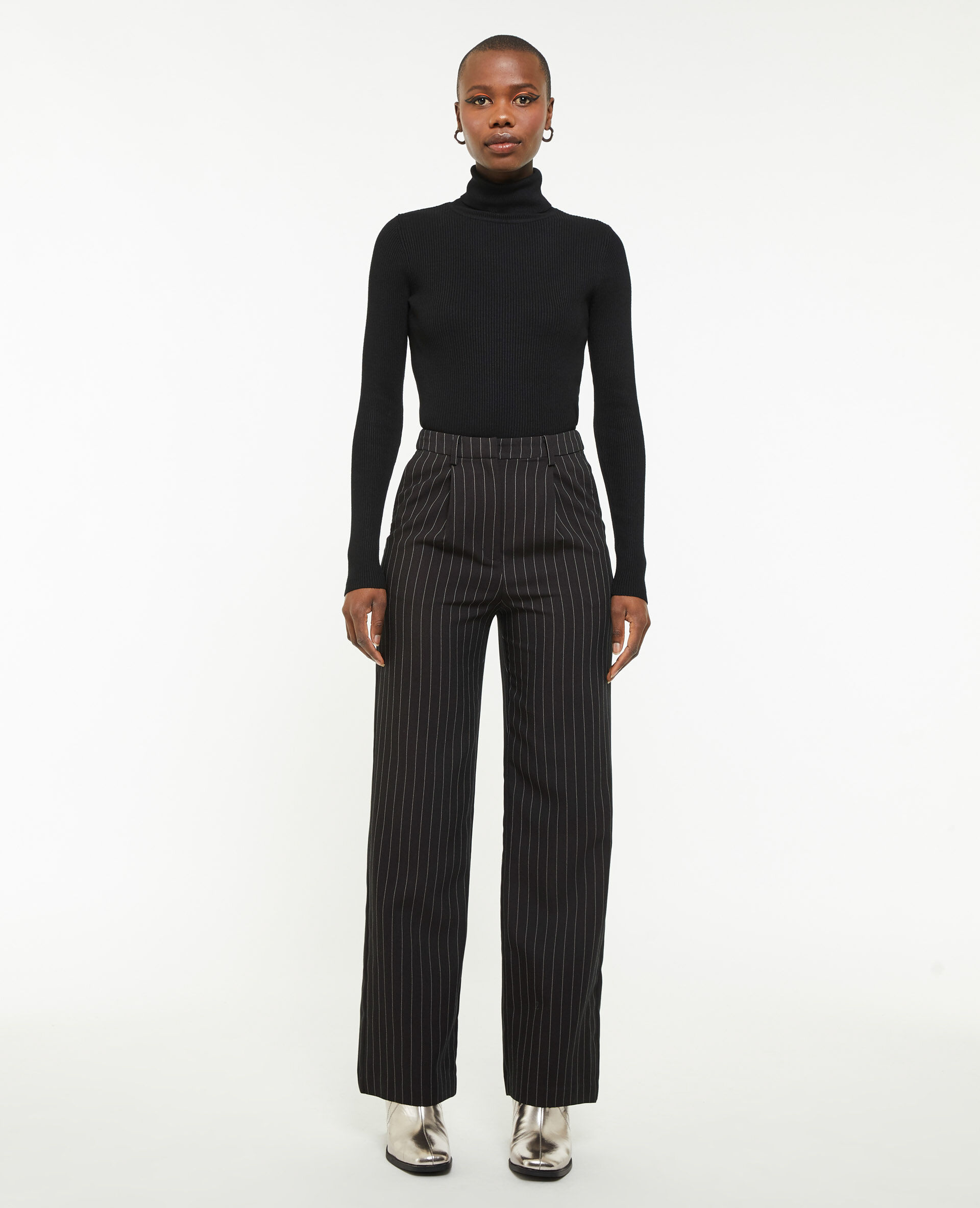 Pantalon droit avec fines rayures - Noir