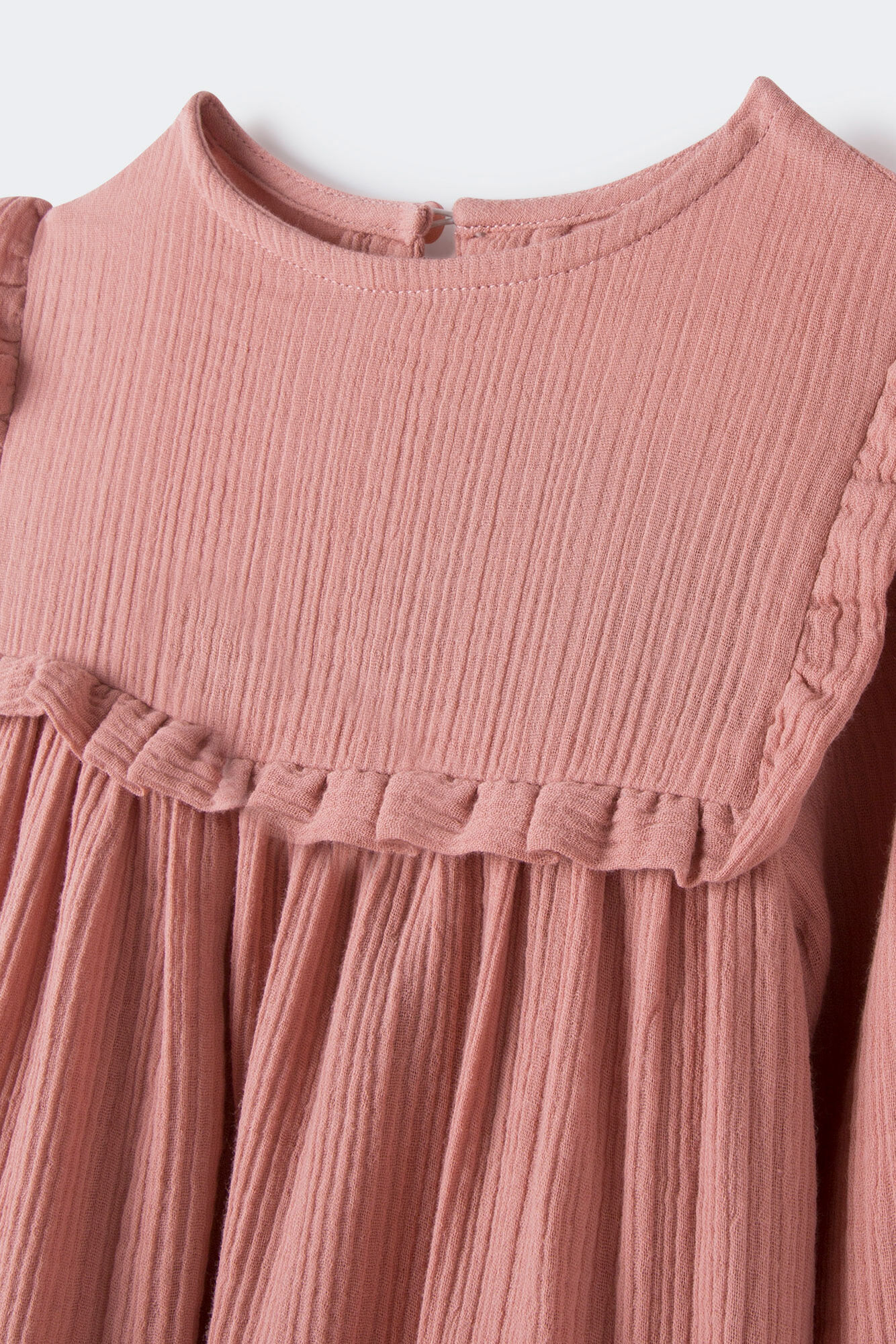 vestido de babados de menina