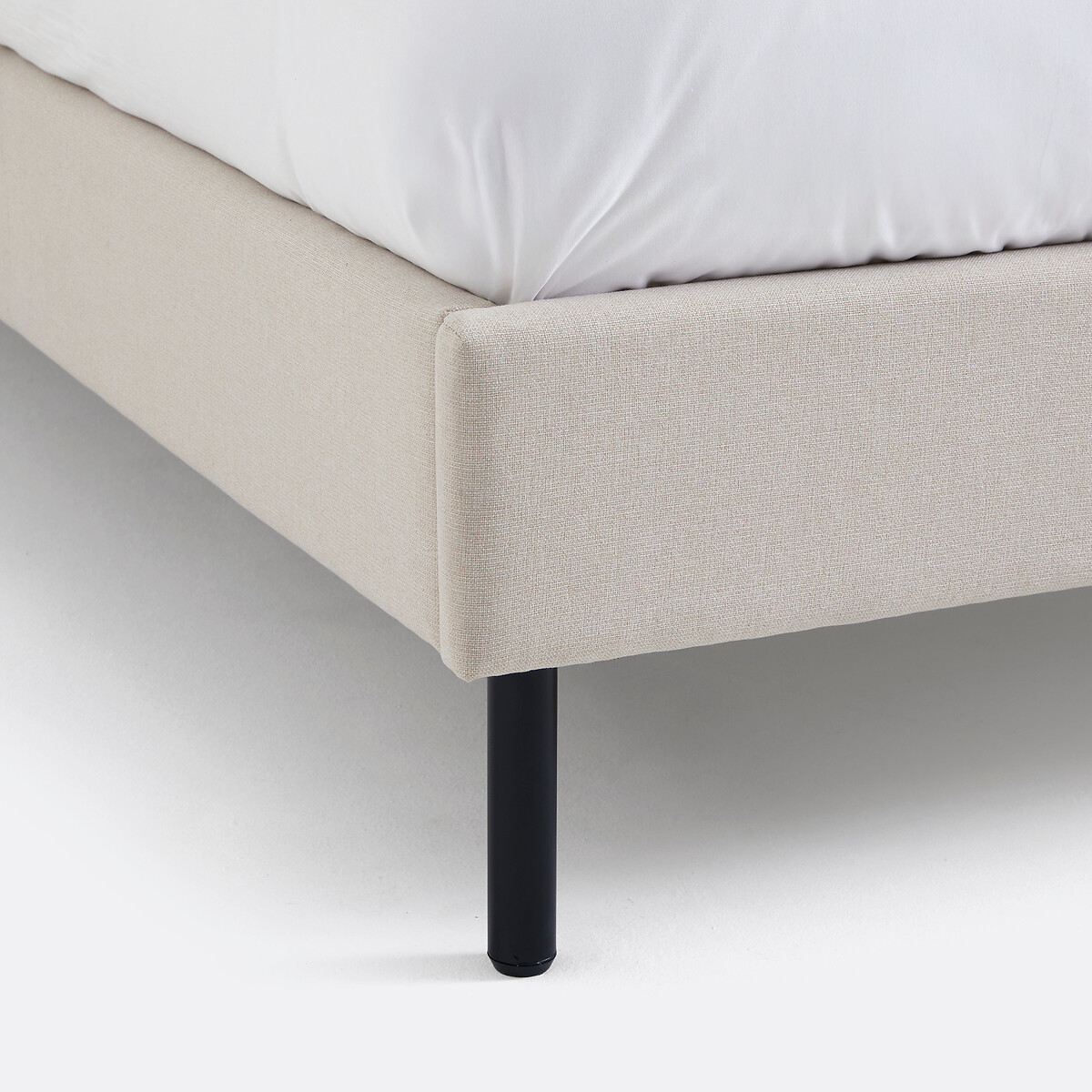 LA REDOUTE INTERIEURS<br>Cama estofada com base de ripas, Conto