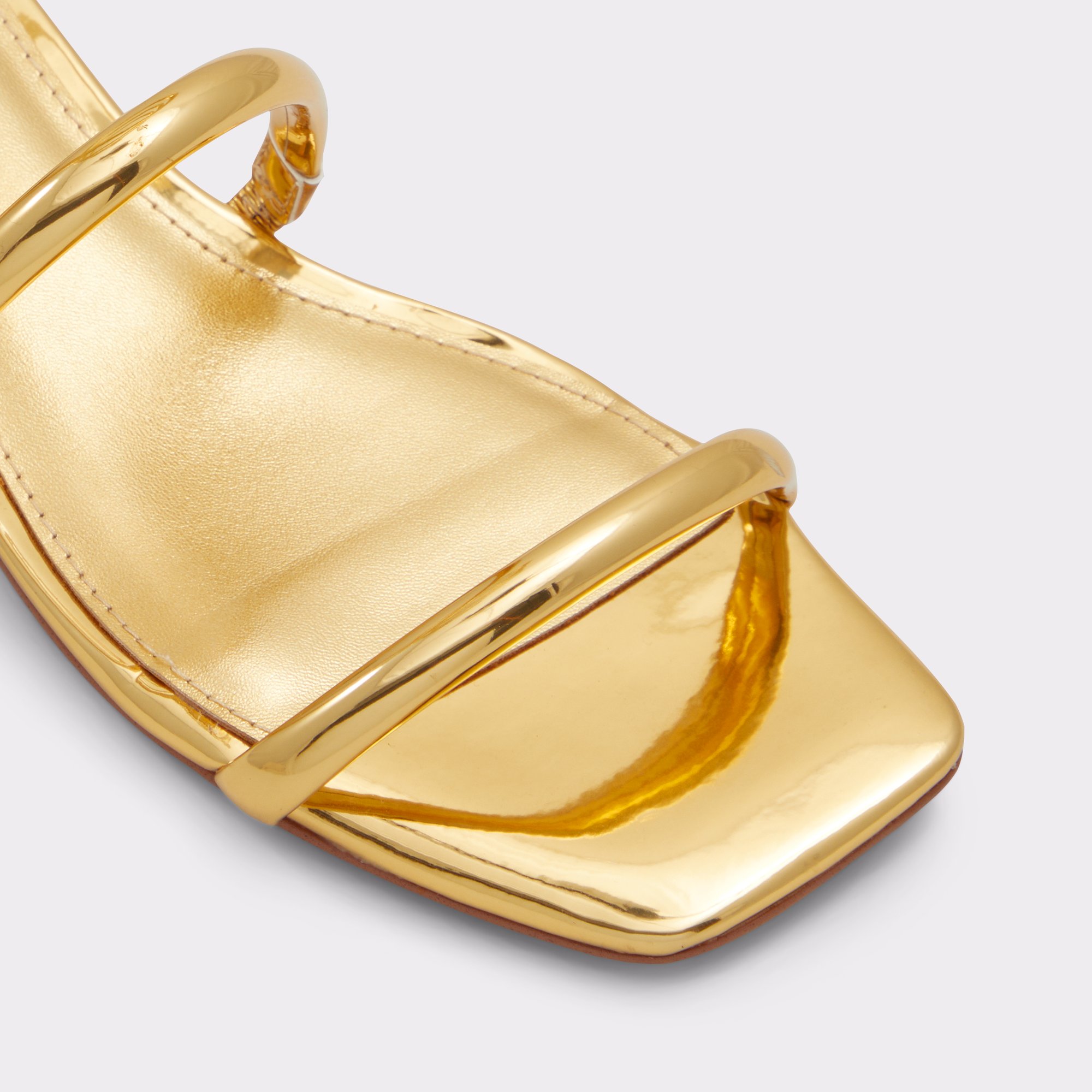 Spinna Gold Women Strappy Sandals
