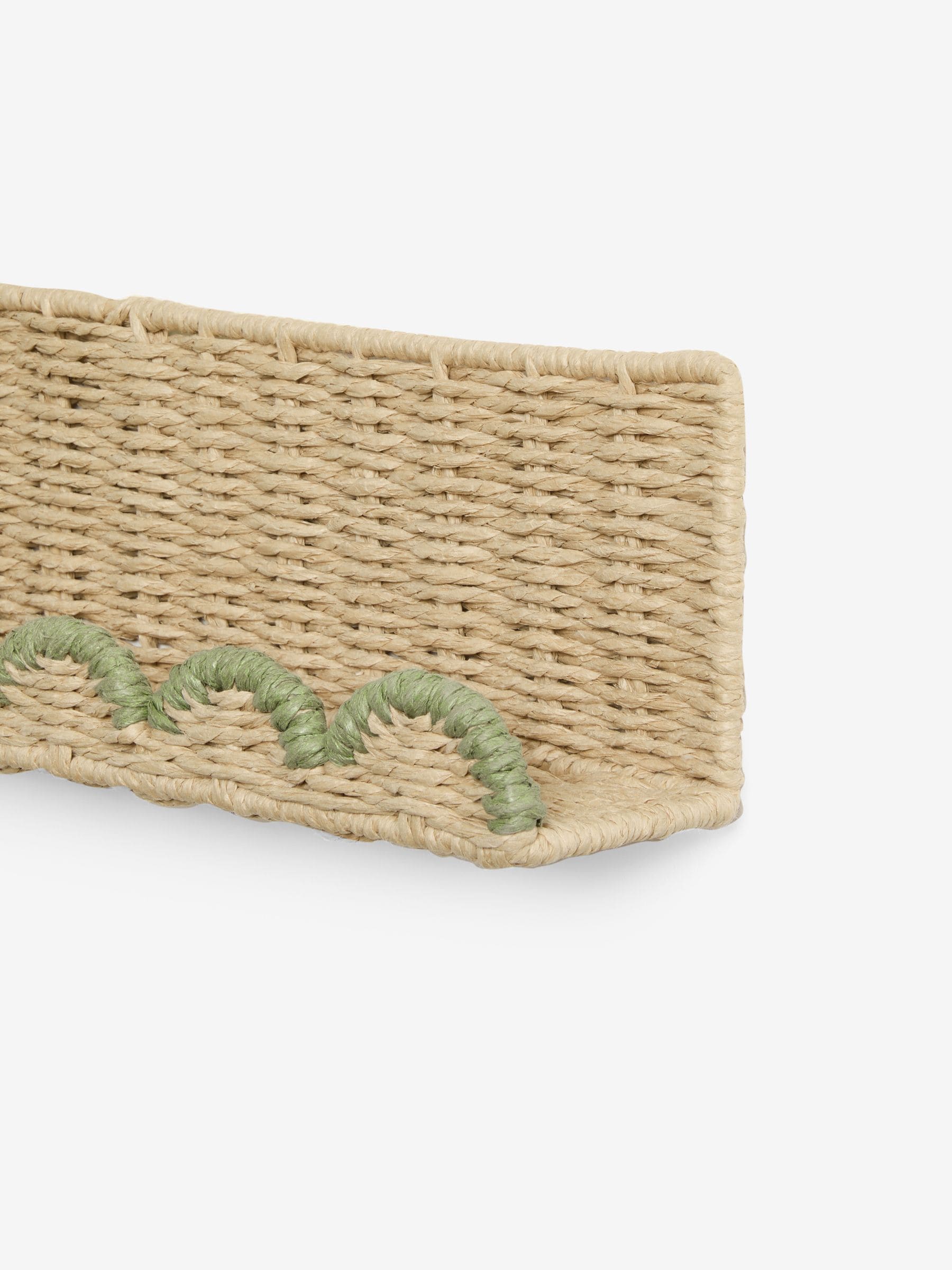 Woven Scallop Picture Shelf
