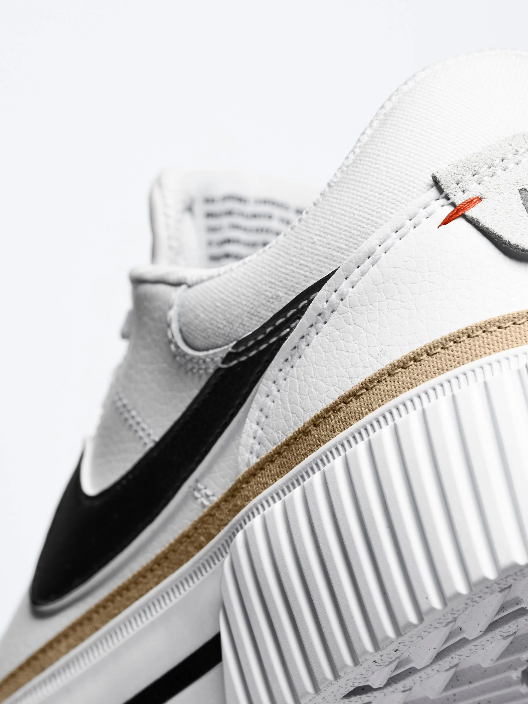 Wit/zwart - Nike Court Legacy Lift plateausneakers