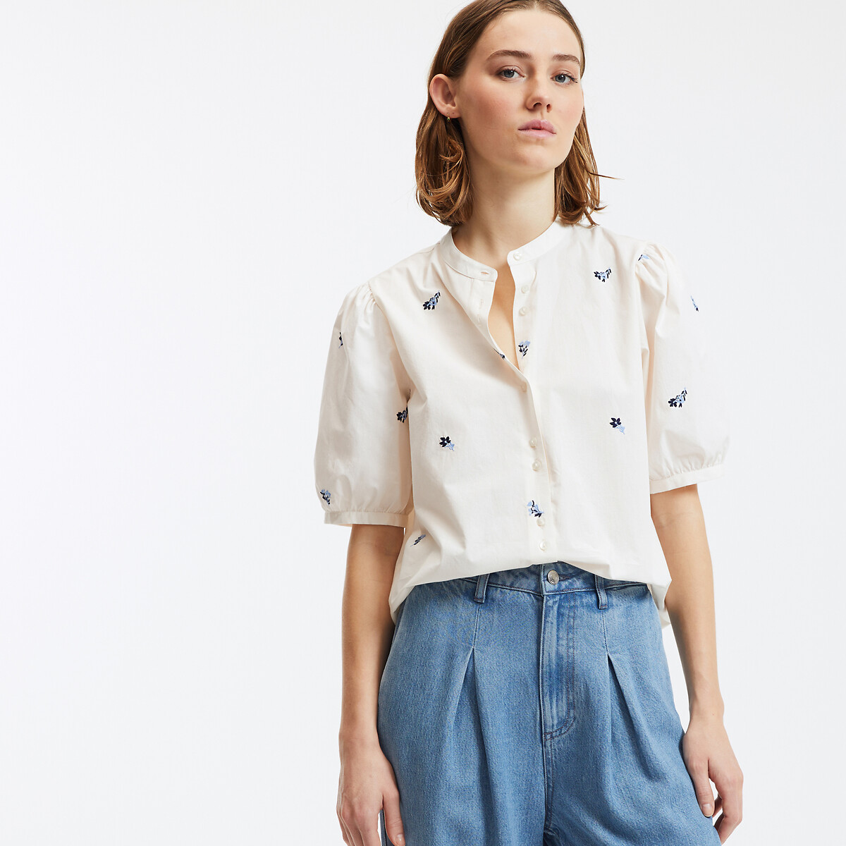 COLEÇÃO LA REDOUTE<br>Camisa com bordado floral, gola Mao, mangas bufantes