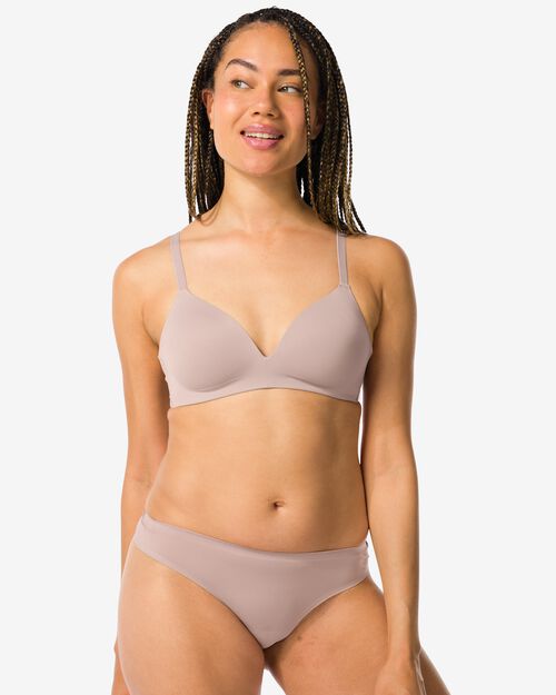 string femme beige