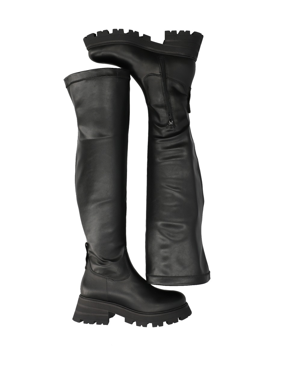 Overknee