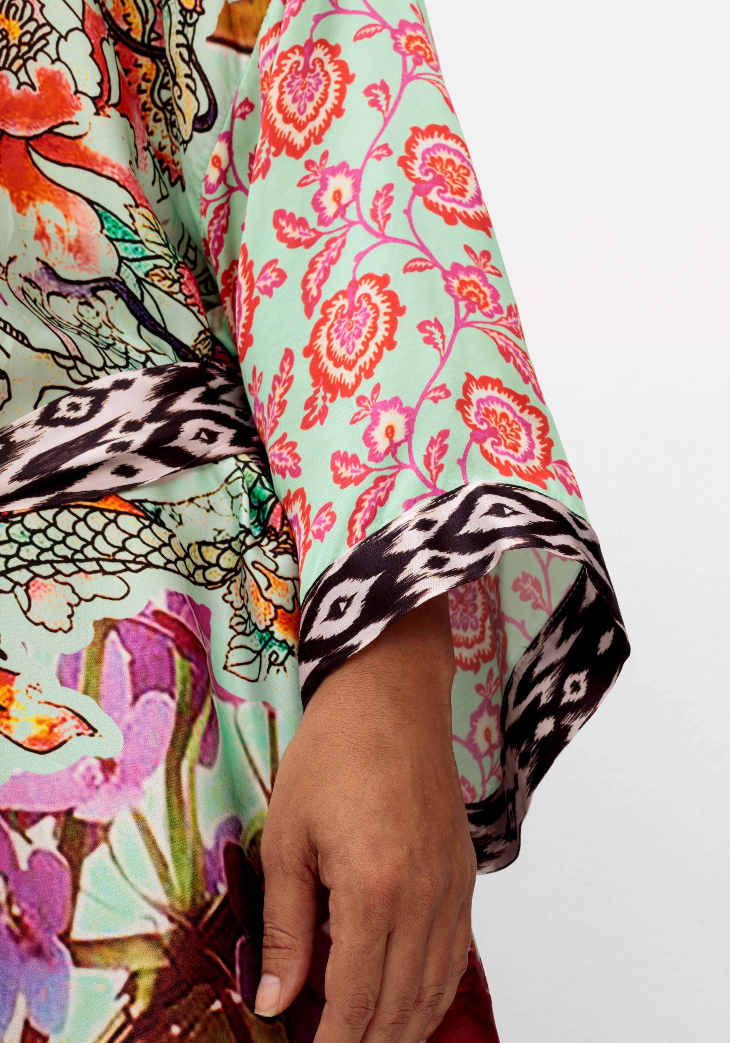Kimono im Mustermix, aus Viskose-Satin