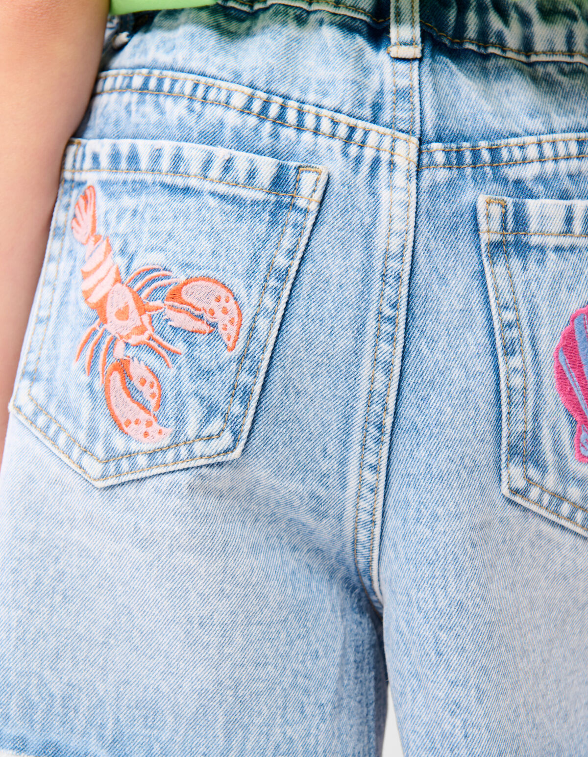 Embroidery Short Bleached