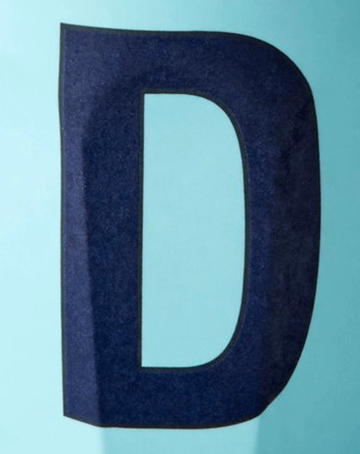 Melamin-Becher LETTER D - MEDIUM in mint