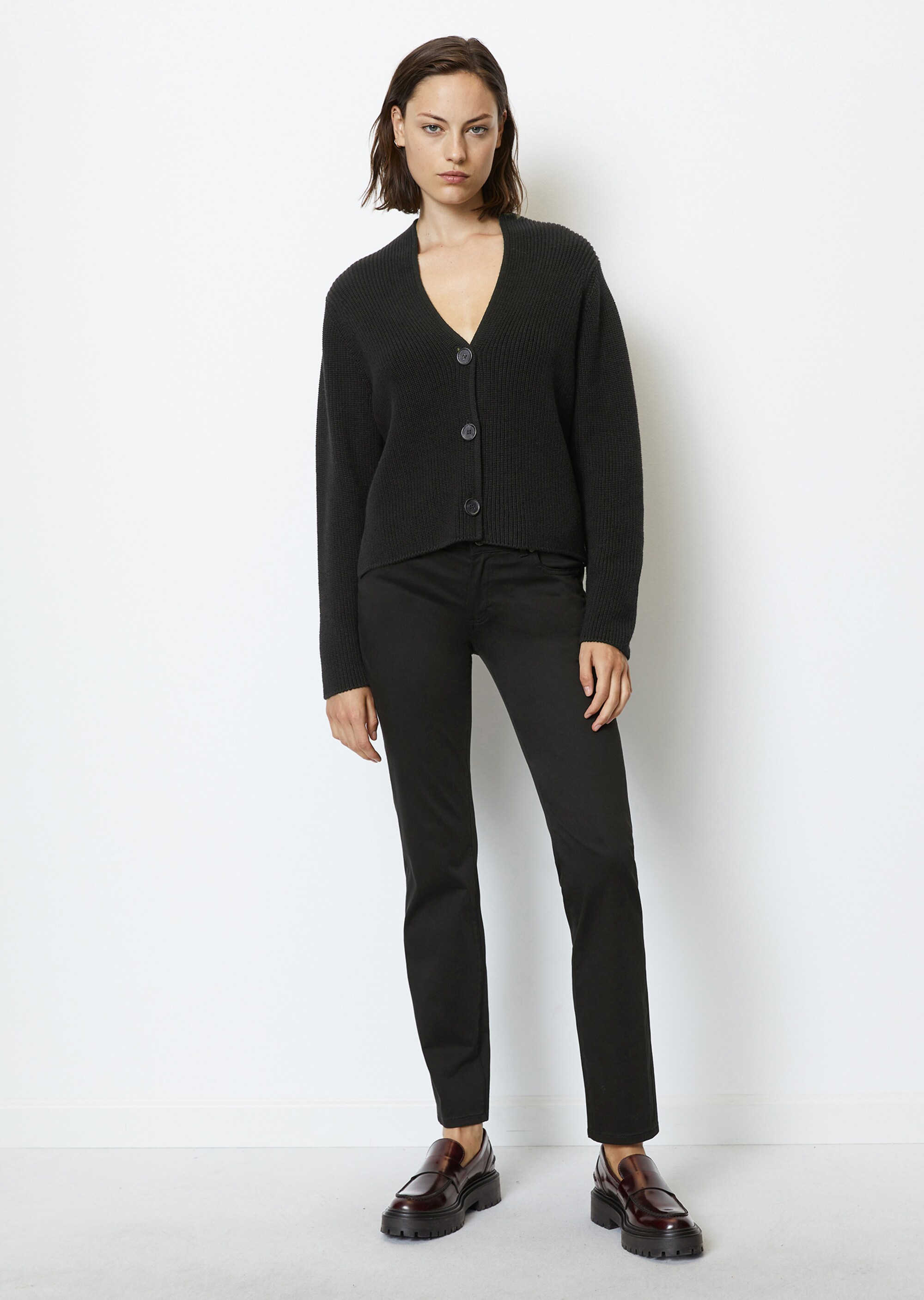 V-Neck-Cardigan relaxed cropped aus Heavy-Weight-Organic-Cotton