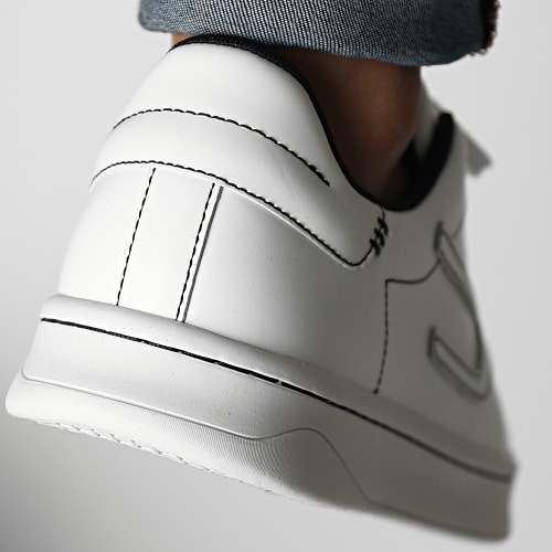 Baskets Athene Low Y02869 White Black
