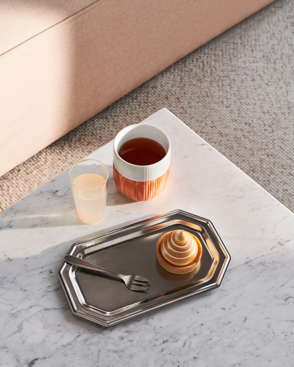 Royal Copenhagen  Riflet Contrast Marble krus, Warm Ochre - 35 cl.